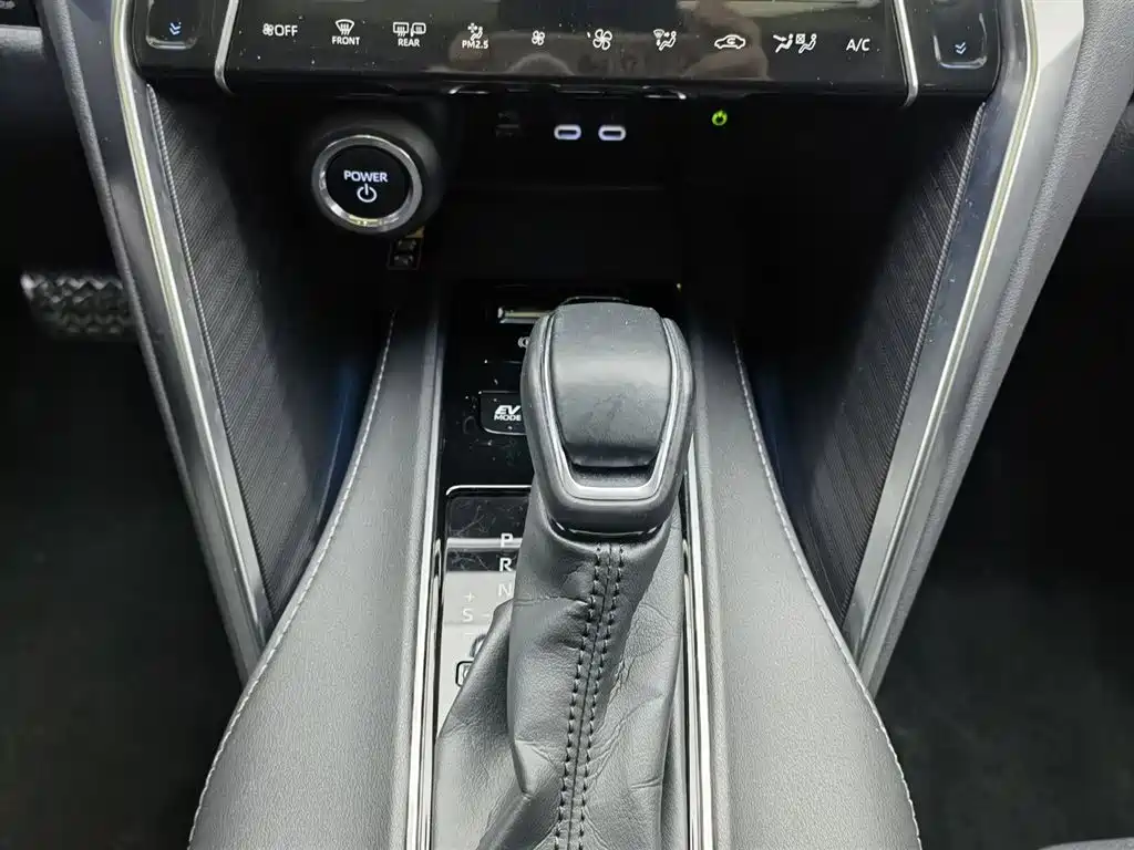 TOYOTA LING FANG HARRIER