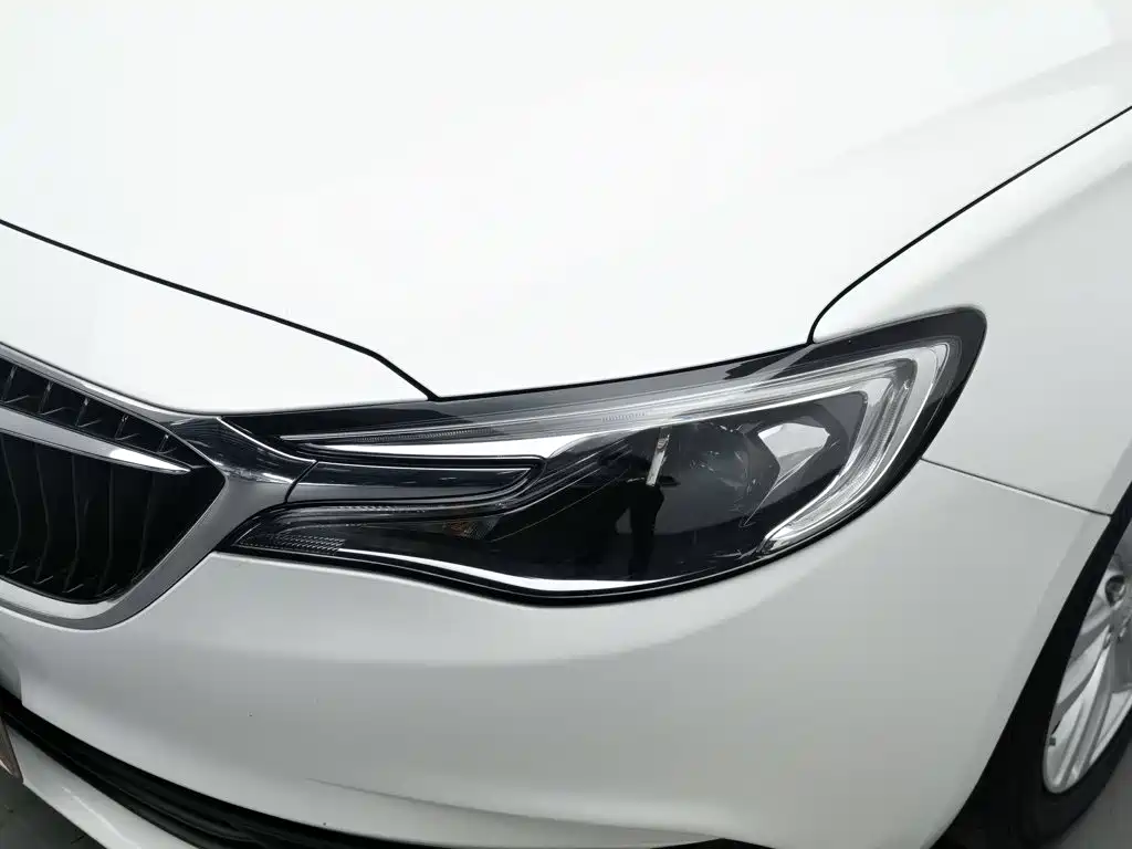 Buick Excelle — миниатюра 7
