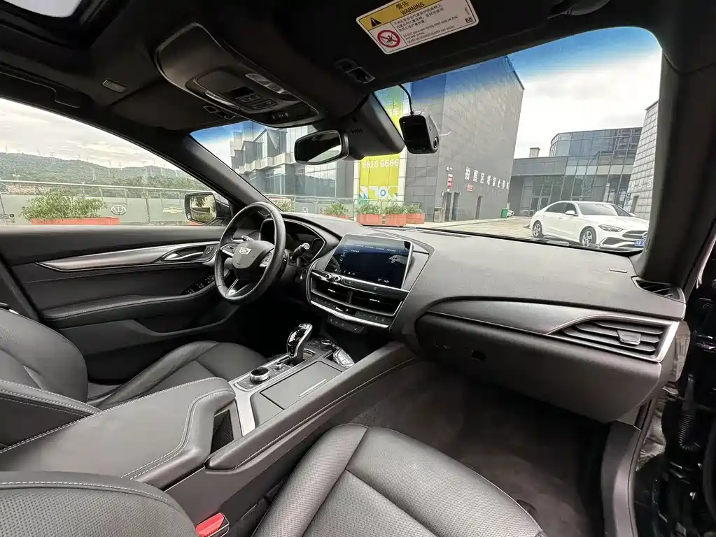 Cadillac CT5 — миниатюра 31