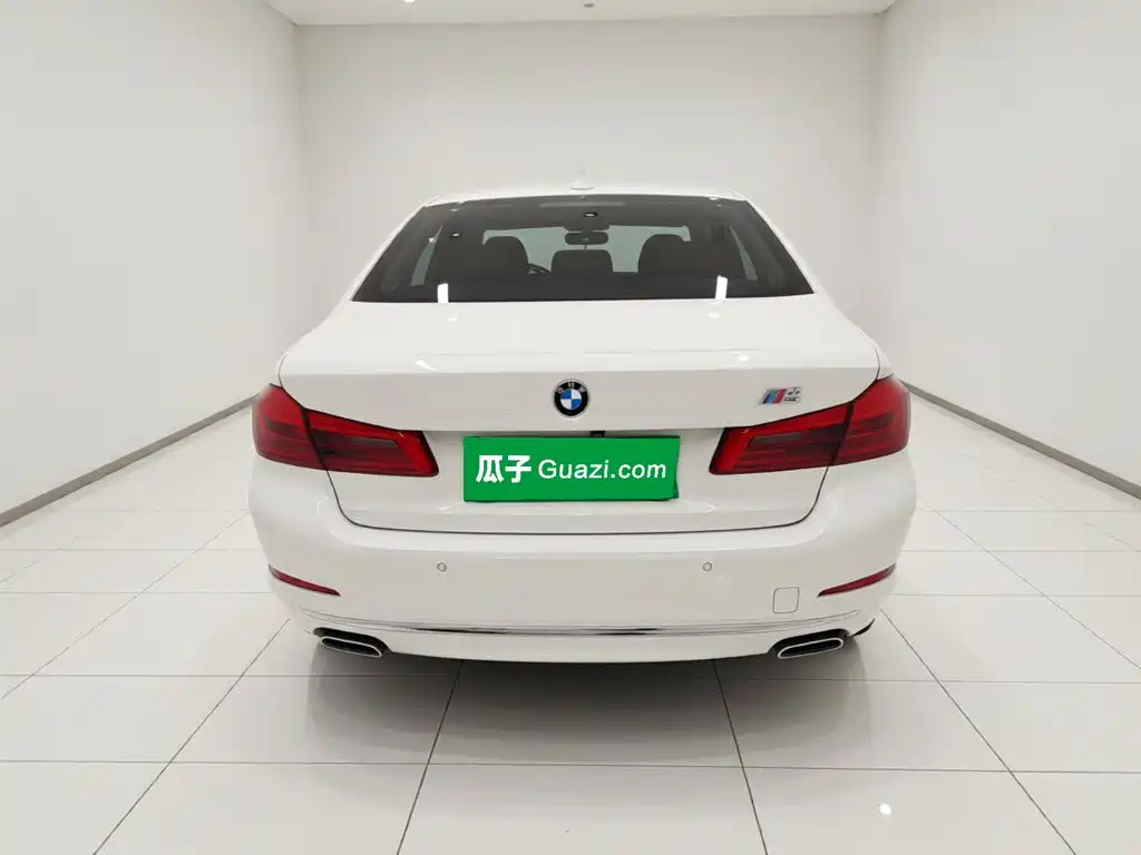 BMW 5 Series — миниатюра 3