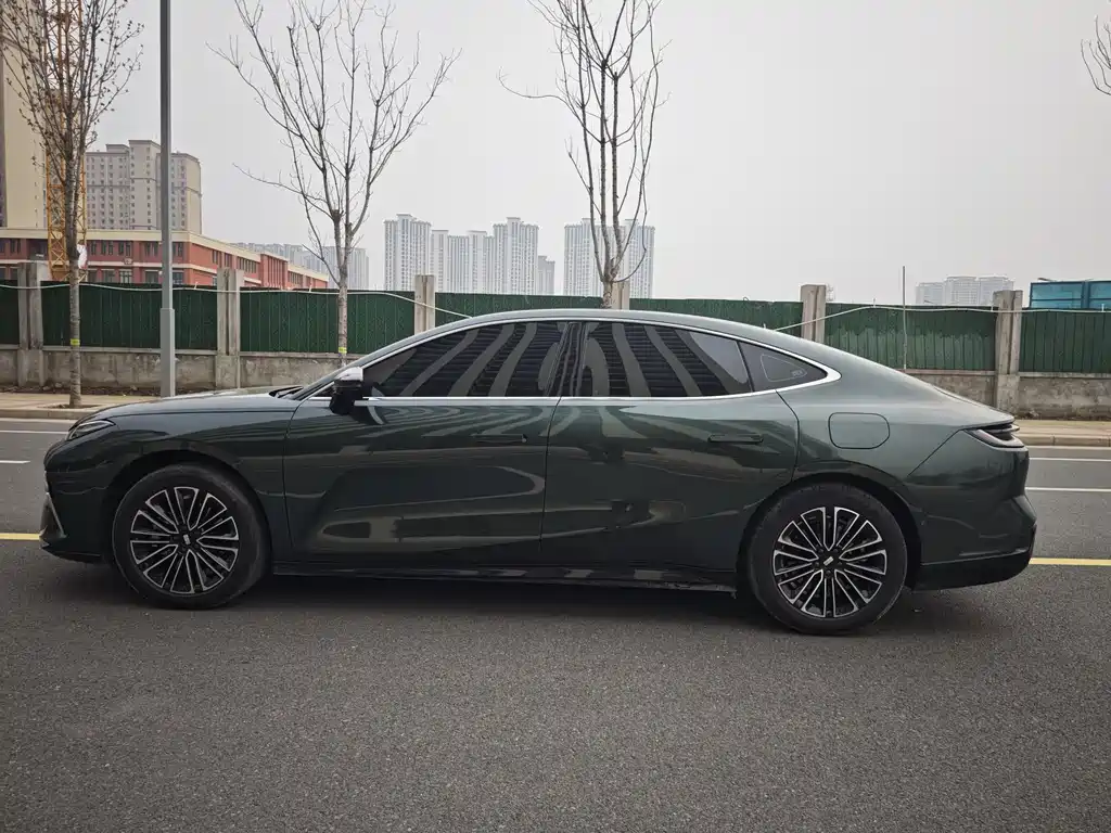 GEELY GALAXY GALAXY SPARKLE 8