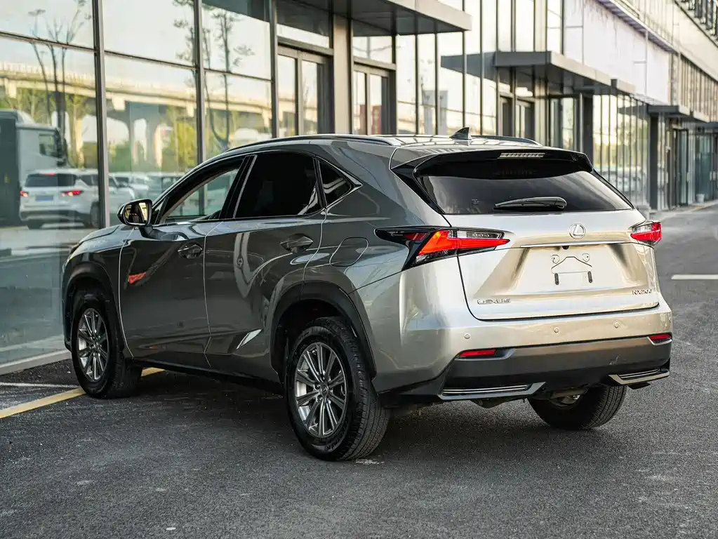 Lexus NX 2016 200