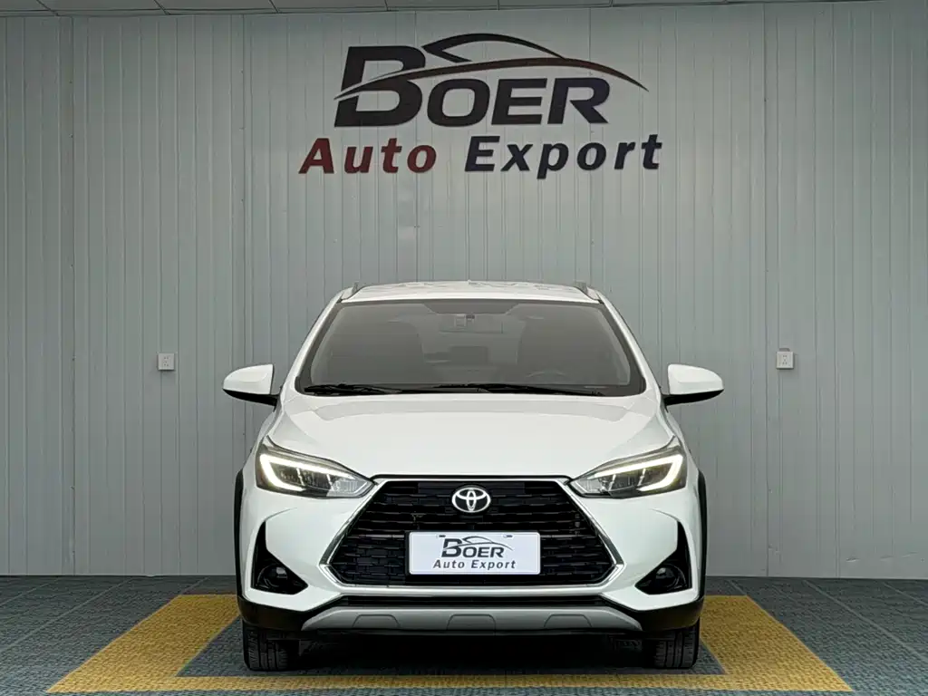 Toyota Yaris L — миниатюра 2