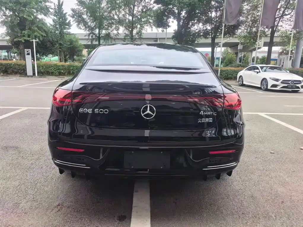 Mercedes-Benz EQE 2025 500 4MATIC