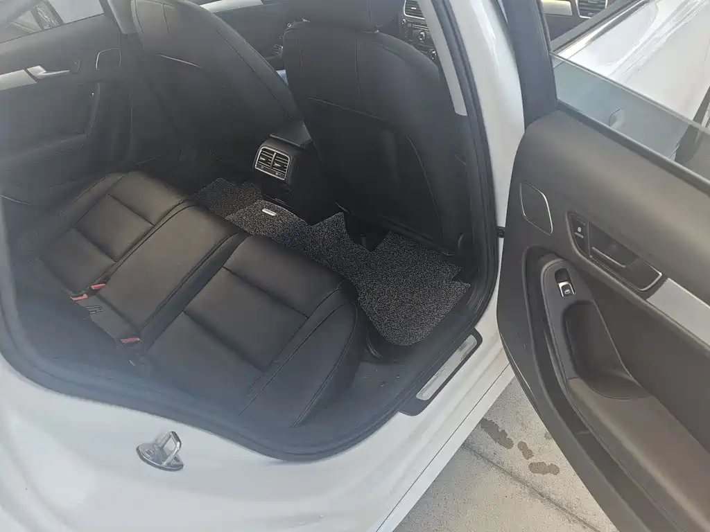Audi A4L — миниатюра 15