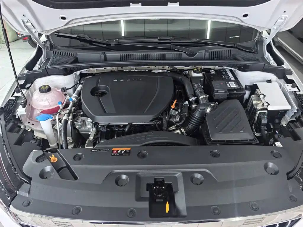 Geely Emgrand — миниатюра 13