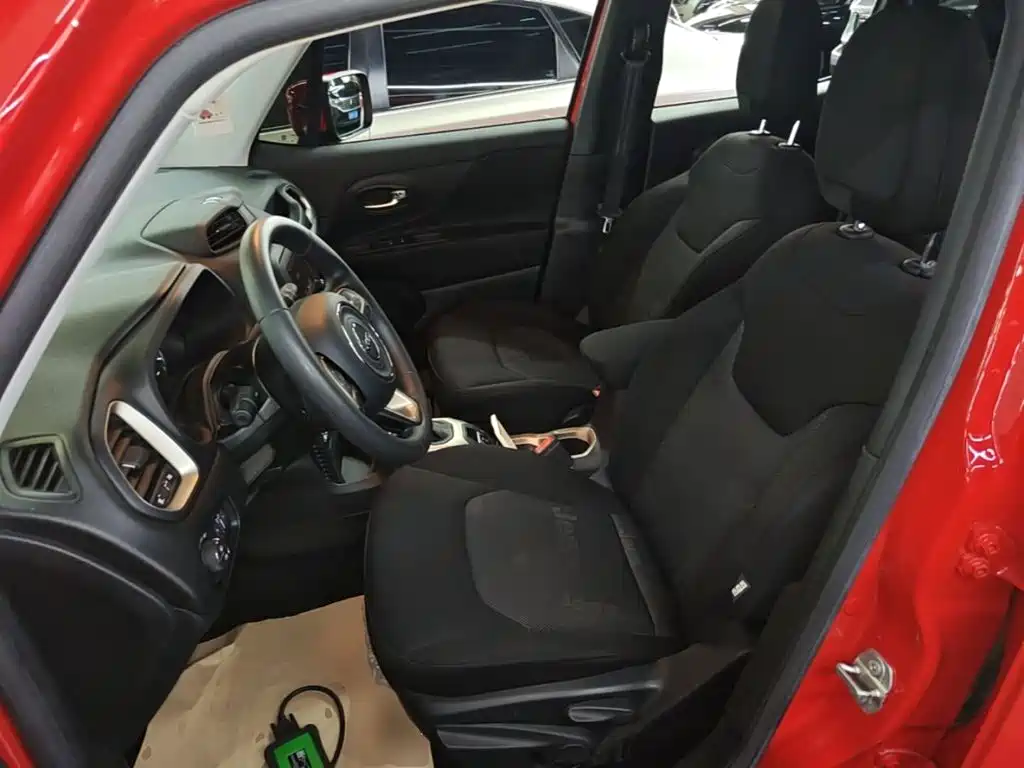 Jeep Renegade — миниатюра 15