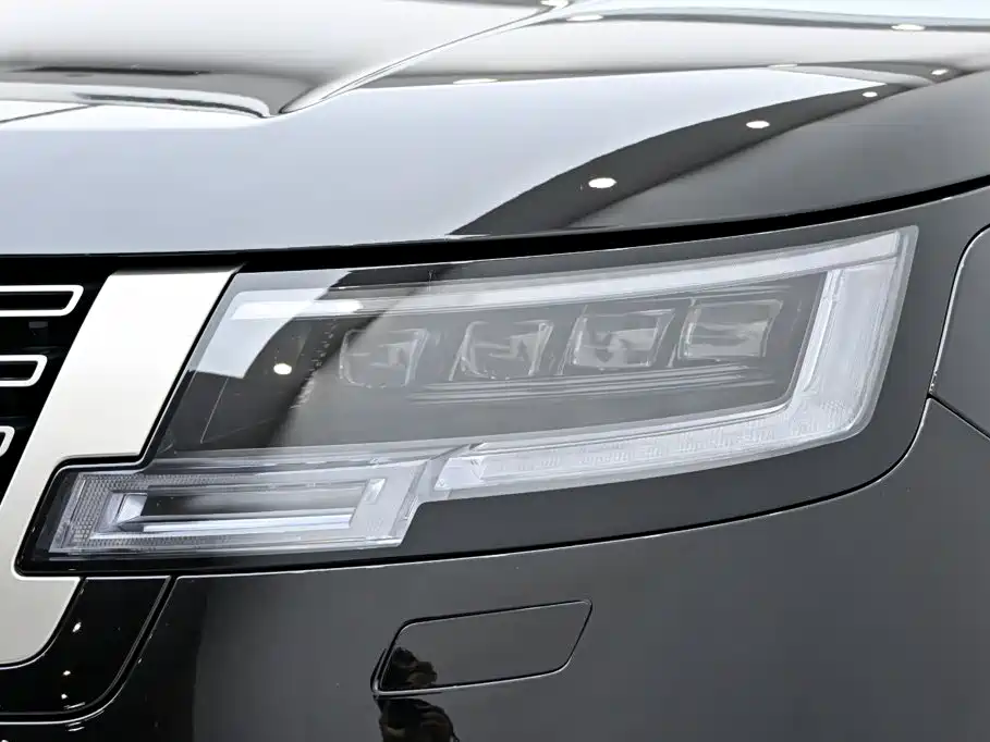 Land Rover Range Rover — миниатюра 9