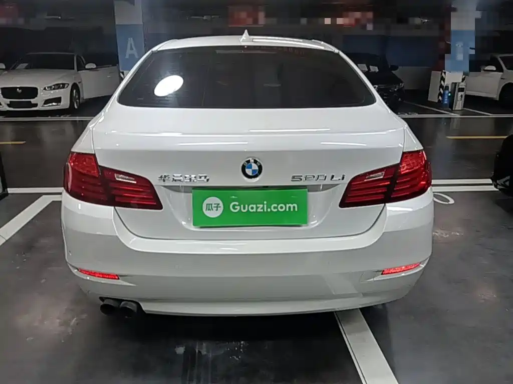 BMW 5 Series — миниатюра 6