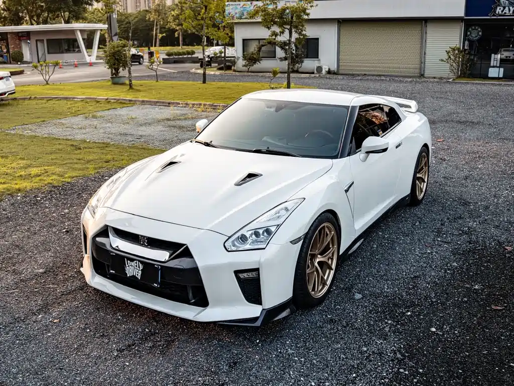 Nissan GT-R — миниатюра 23