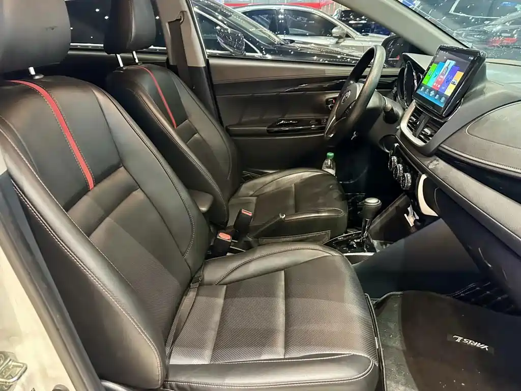 Toyota Yaris L — миниатюра 5