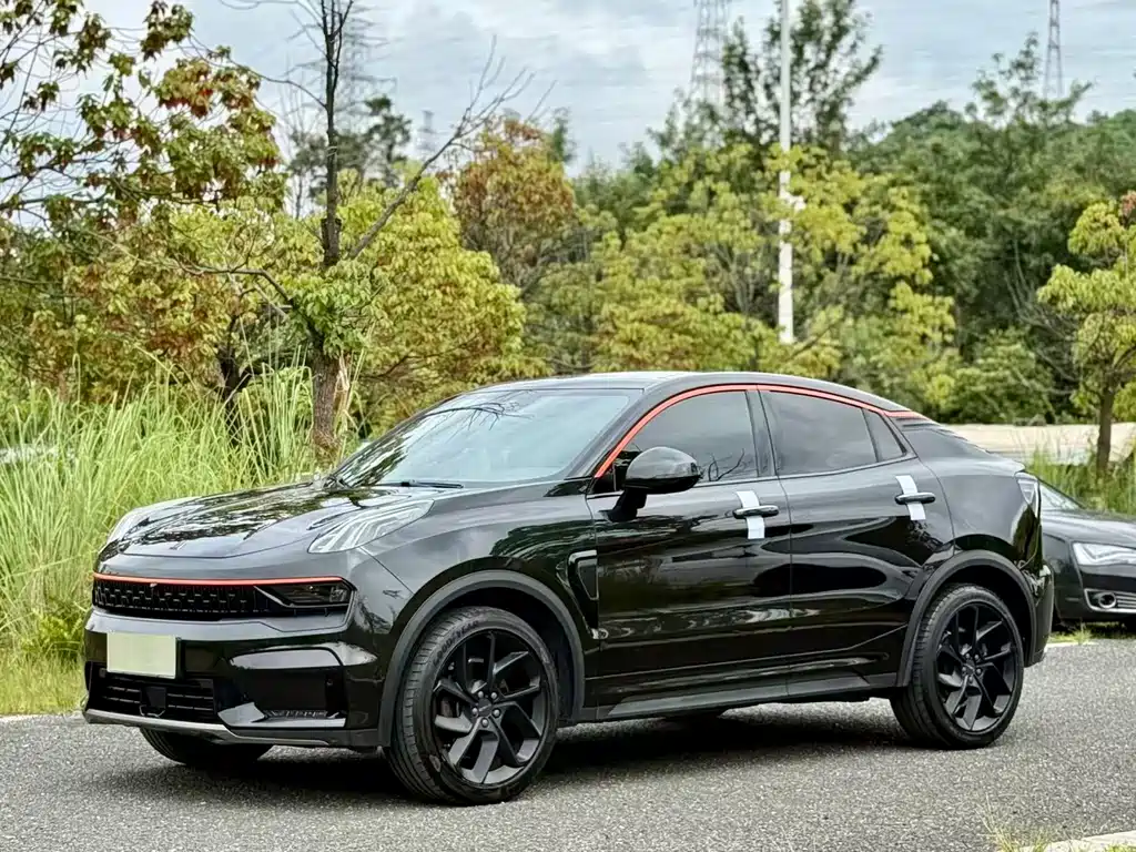 Lynk & Co 05