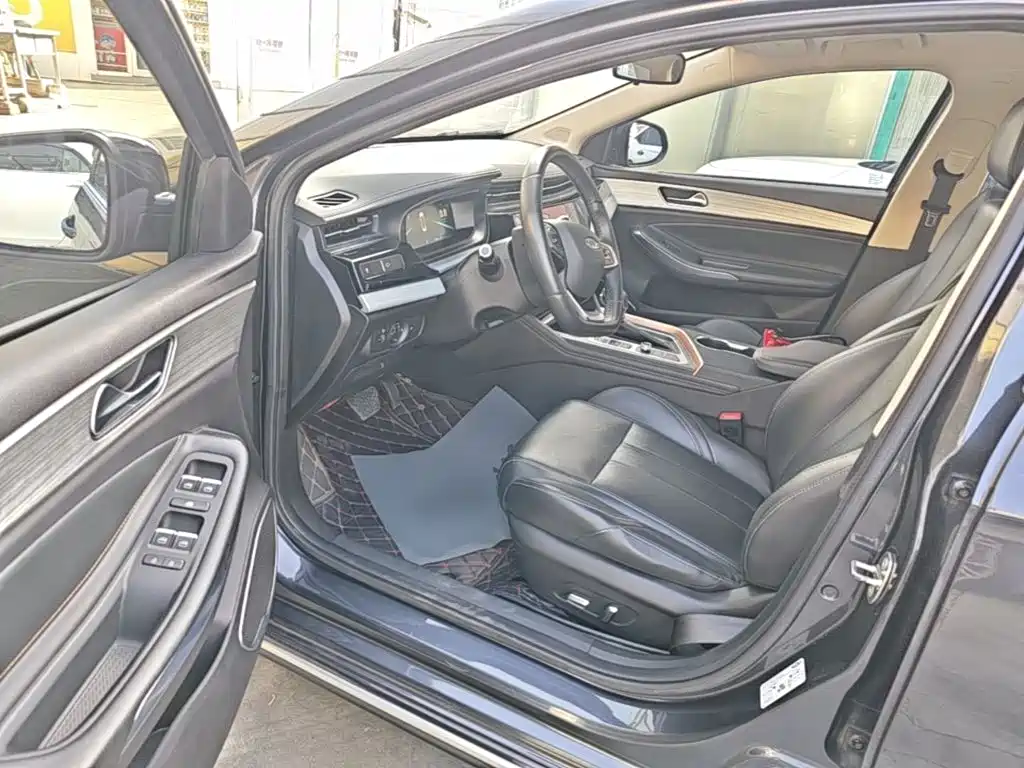 Chery Arrizo 5 PLUS — миниатюра 16