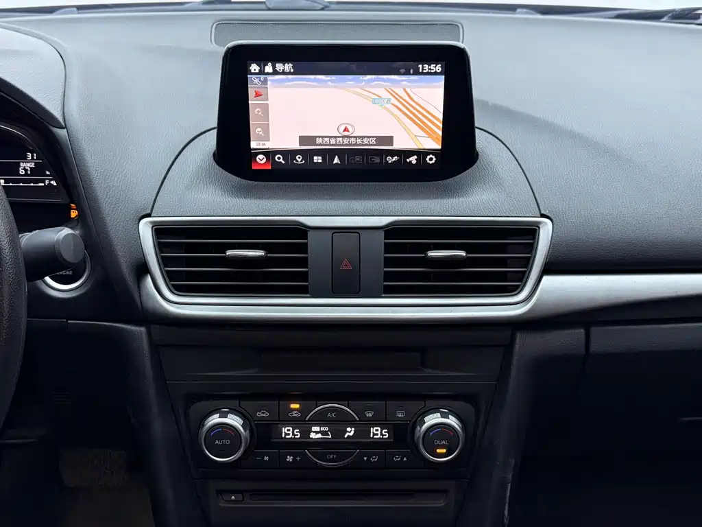 Mazda 3 Axela — миниатюра 7