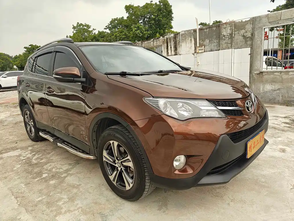 Toyota RAV4 — миниатюра 2