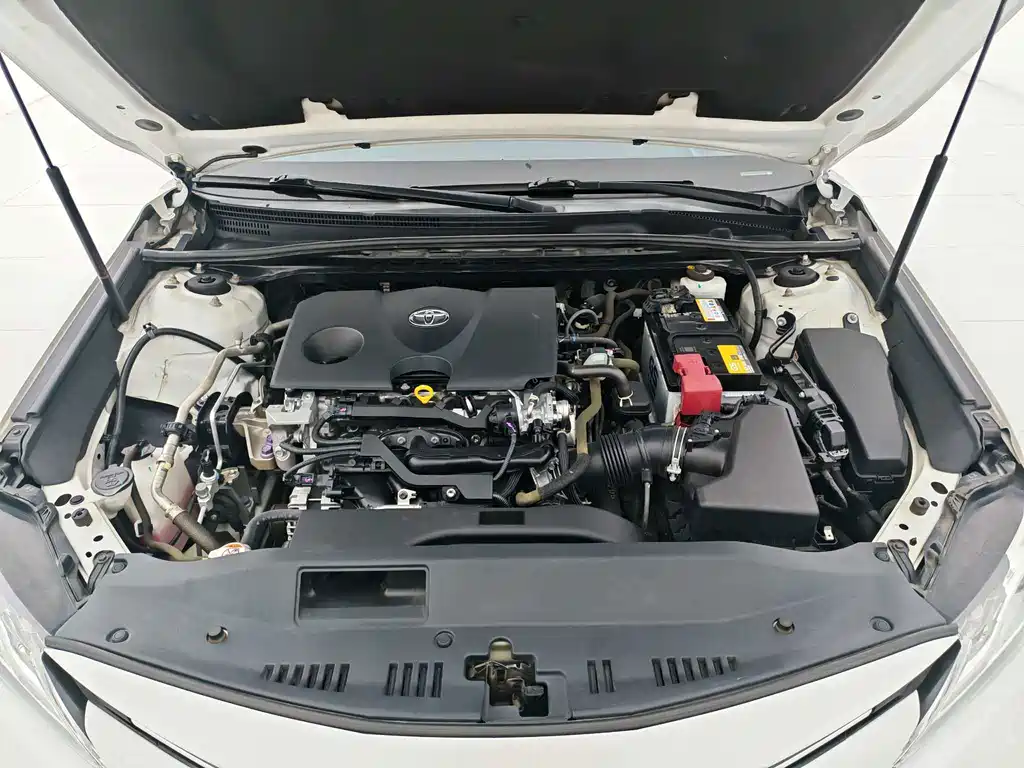 Toyota Camry — миниатюра 13