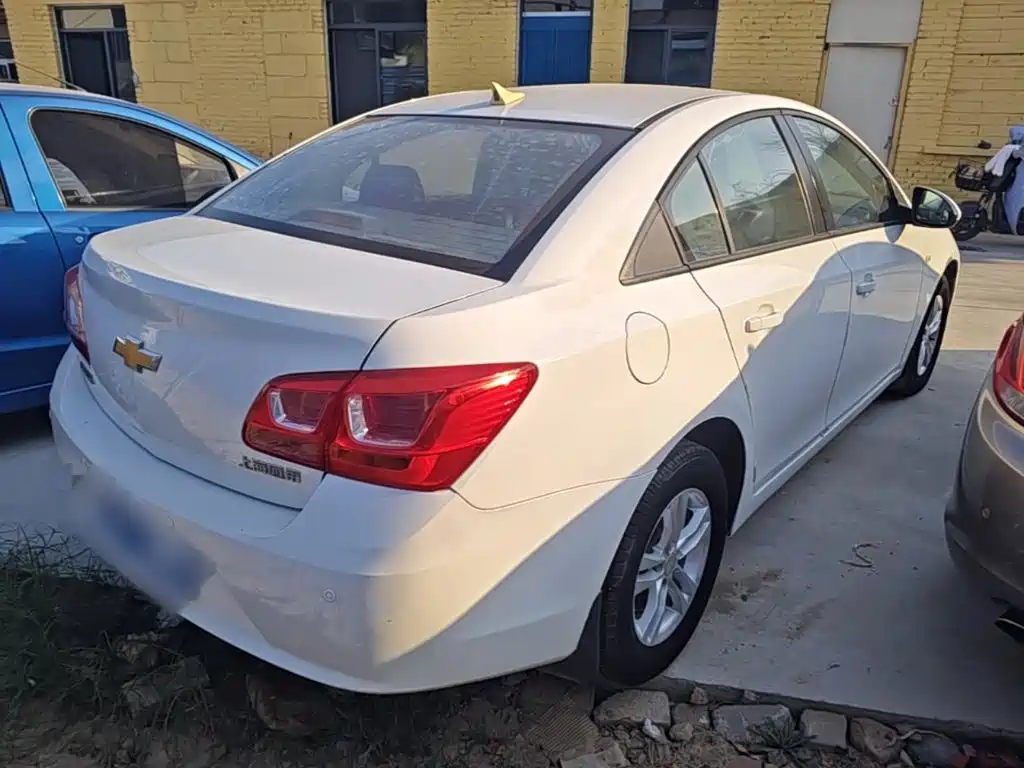 Chevrolet Cruze — миниатюра 7