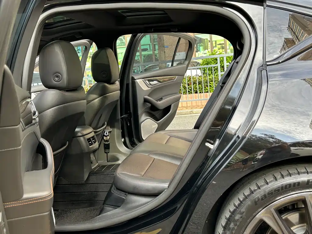 Cadillac CT5 — миниатюра 17