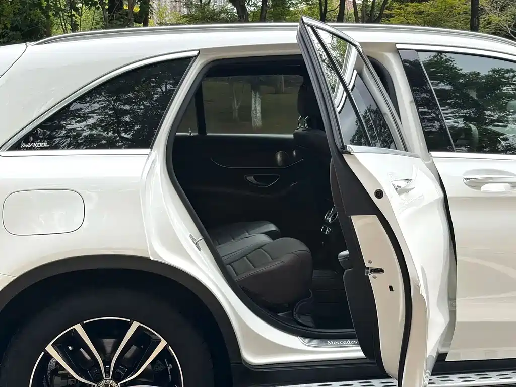 Mercedes-Benz GLC — миниатюра 11