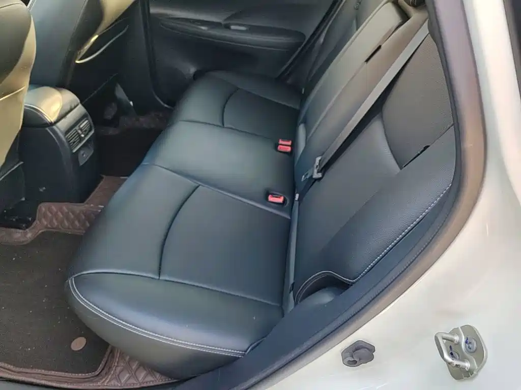 Nissan Tiida — миниатюра 17