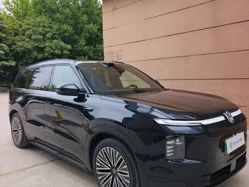 Volkswagen ID.ERA 9X — миниатюра 3