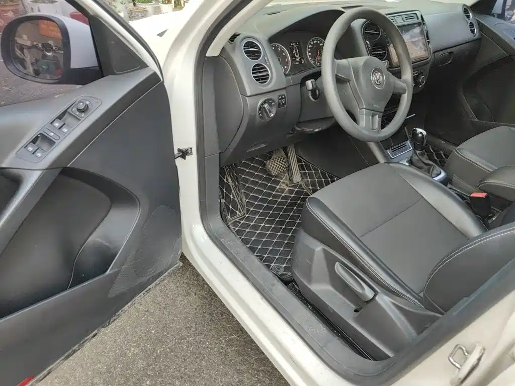 Volkswagen Tiguan — миниатюра 12