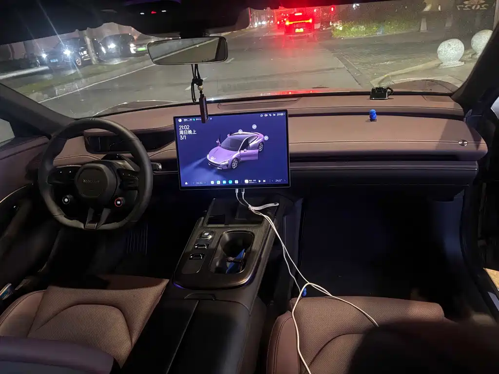 XIAOMI CAR XIAOMI SU7