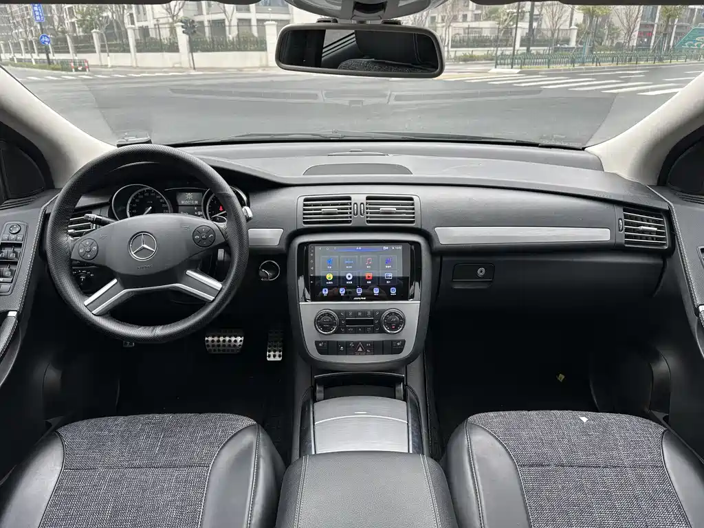 MERCEDES-BENZ R CLASS