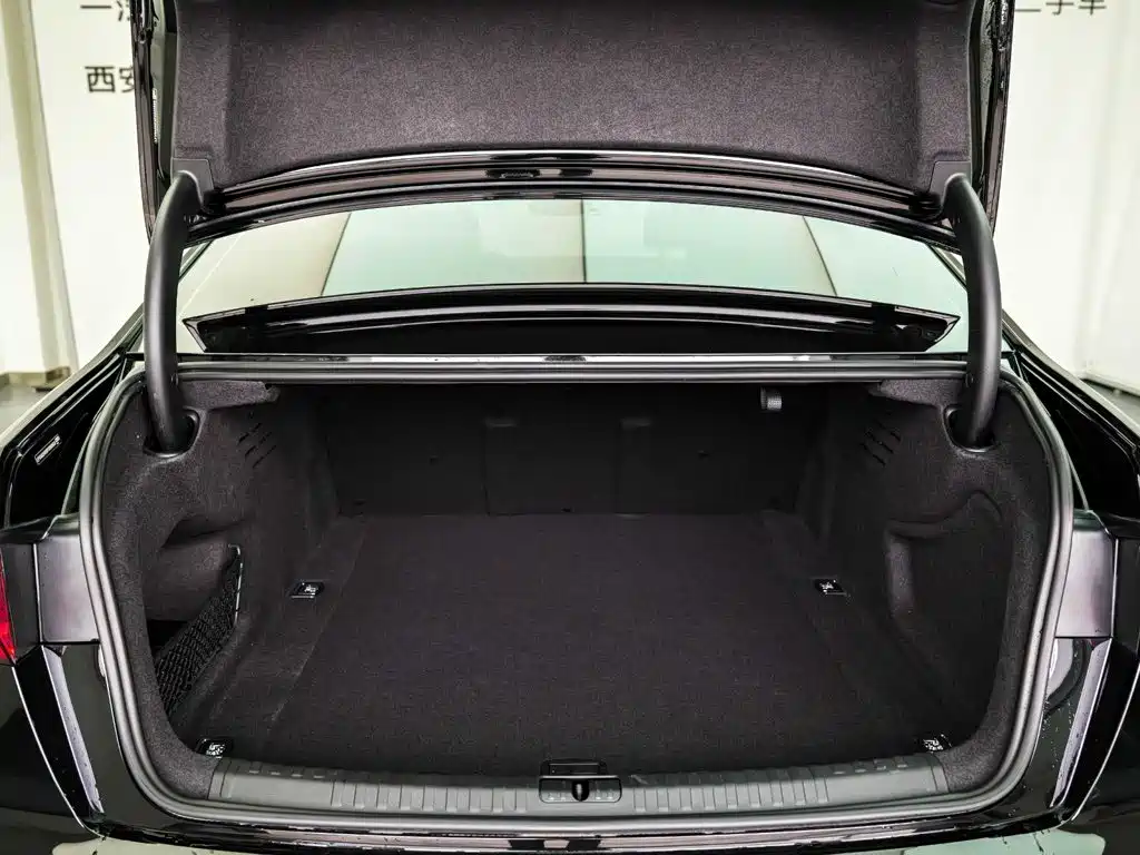 Audi A6L — миниатюра 8