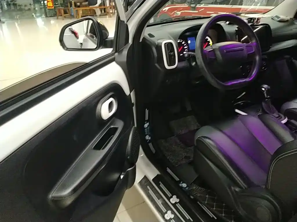 Roewe Clever — миниатюра 16
