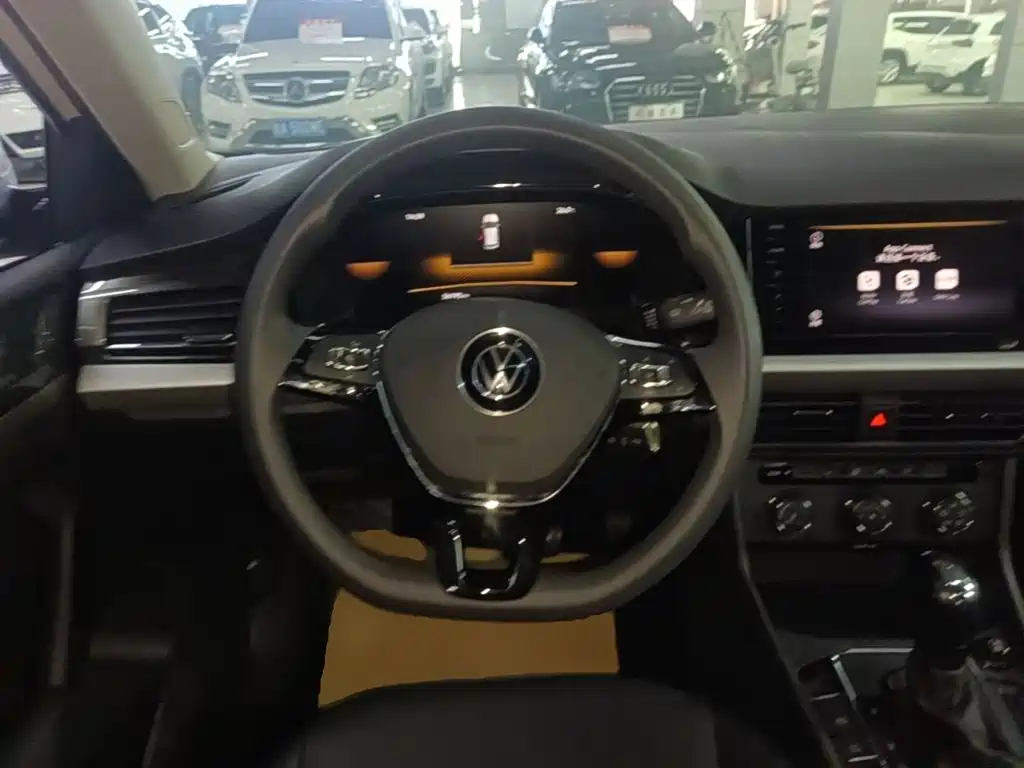 Volkswagen Lavida — миниатюра 11