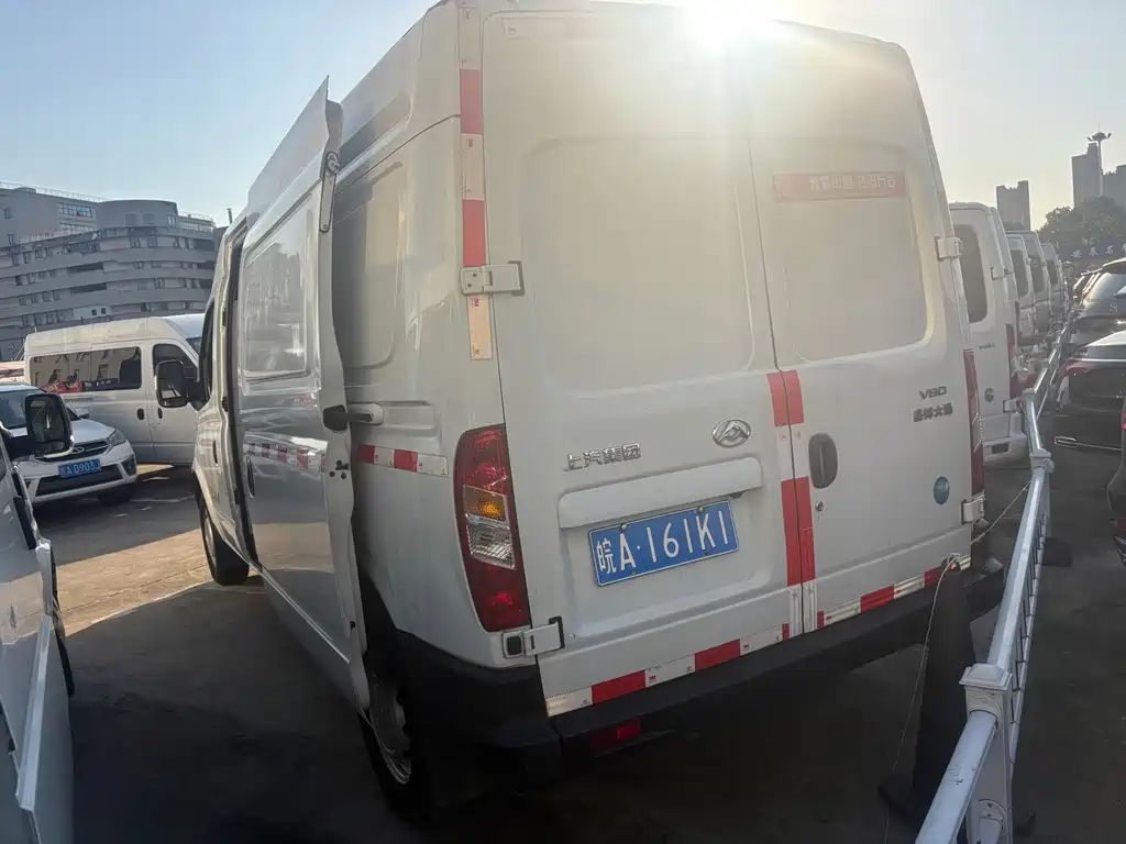 MAXUS V80 — миниатюра 8