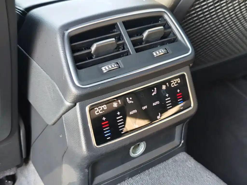 Audi A6L — миниатюра 19