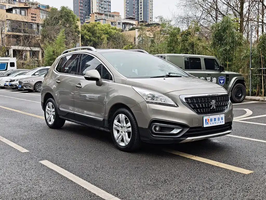 PEUGEOT 3008