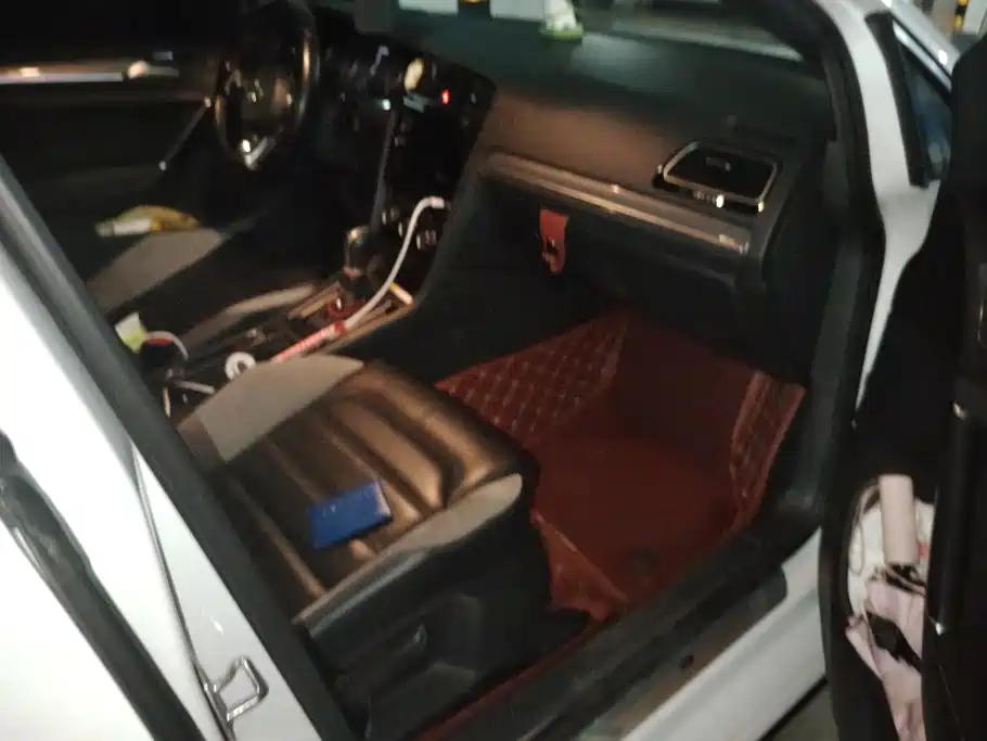 Volkswagen Golf — миниатюра 8