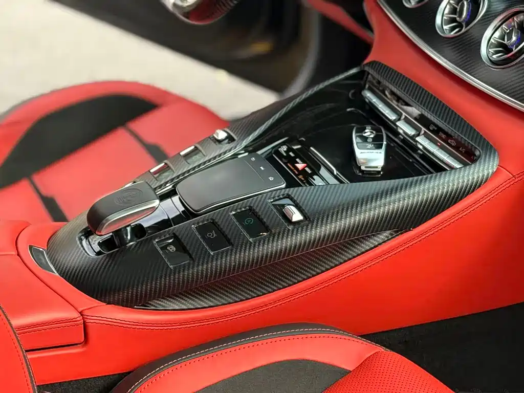 MERCEDES-BENZ AMG GT