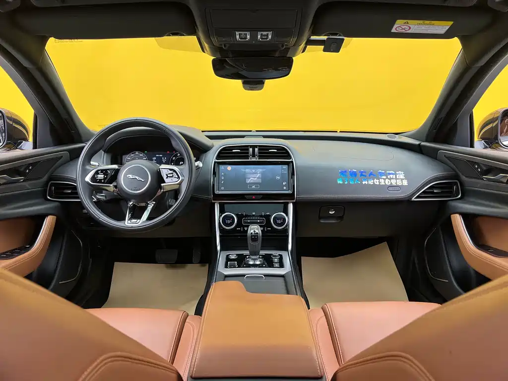 Jaguar XEL 2021 2.0T 250PS R-DYNAMIC S Sport