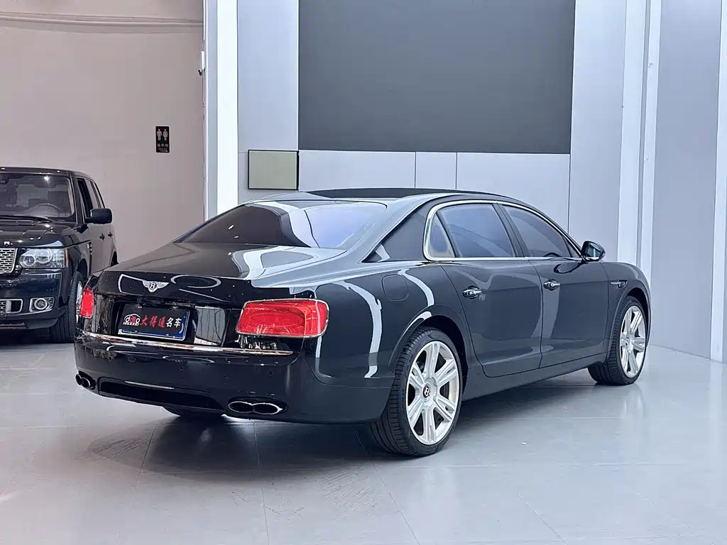 Bentley Flying Spur — миниатюра 3