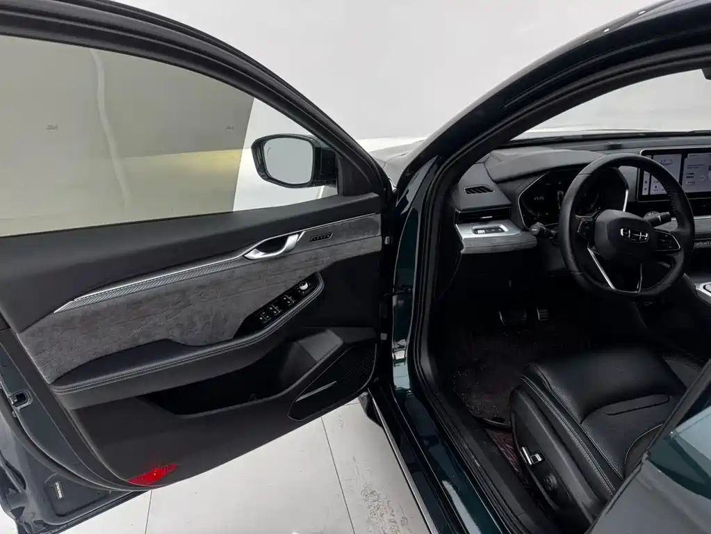 GEELY AUTOMOBILE XINGRUI