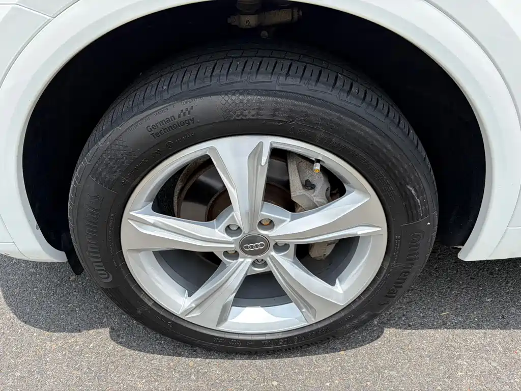 Audi Q5L — миниатюра 4