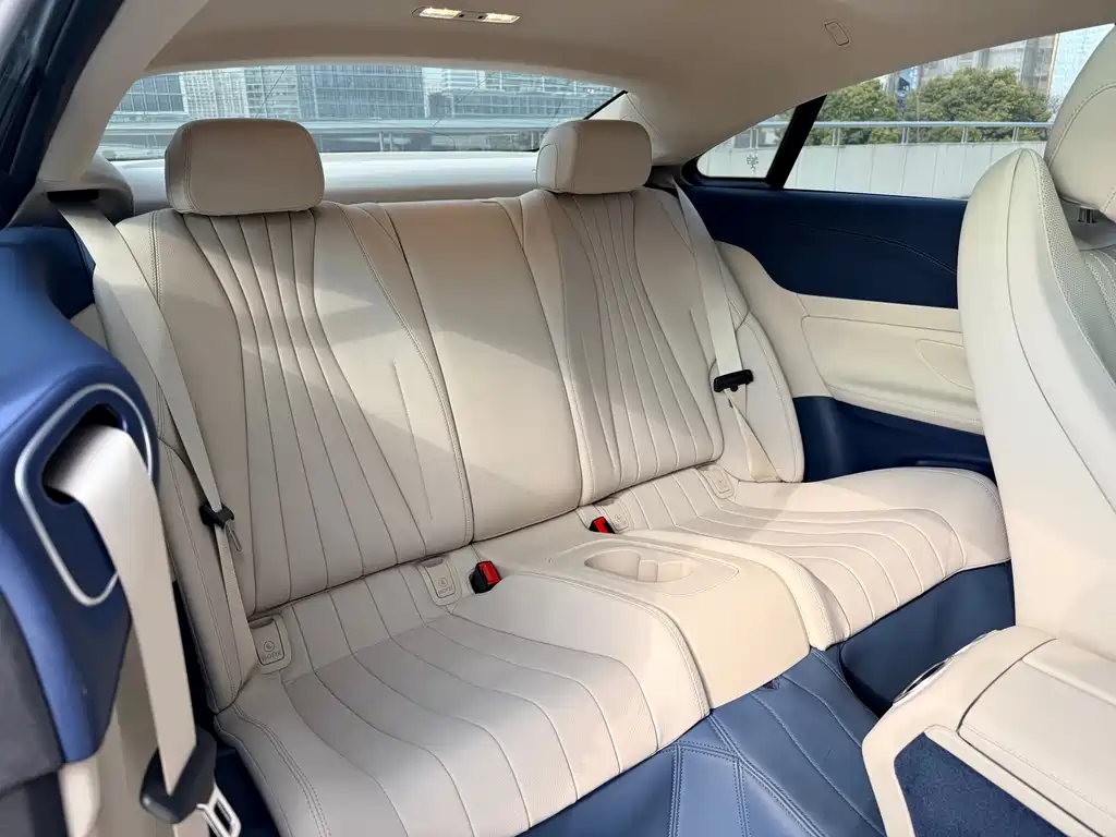 MERCEDES-BENZ E CLASS