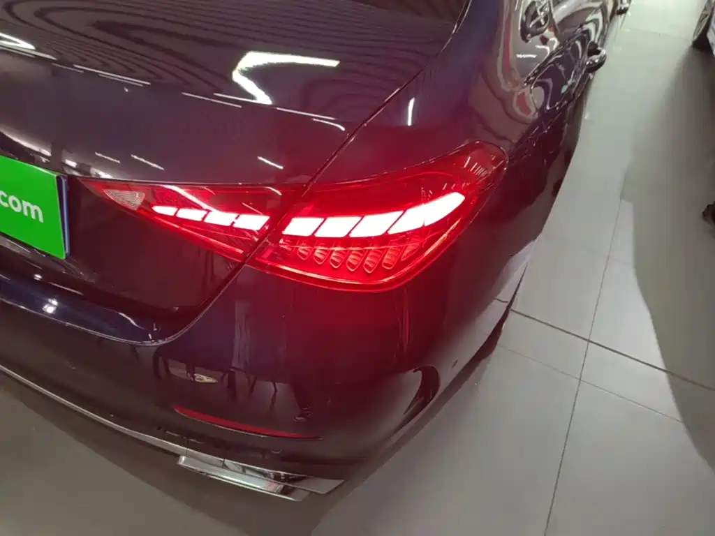 Mercedes-Benz C-Class — миниатюра 8