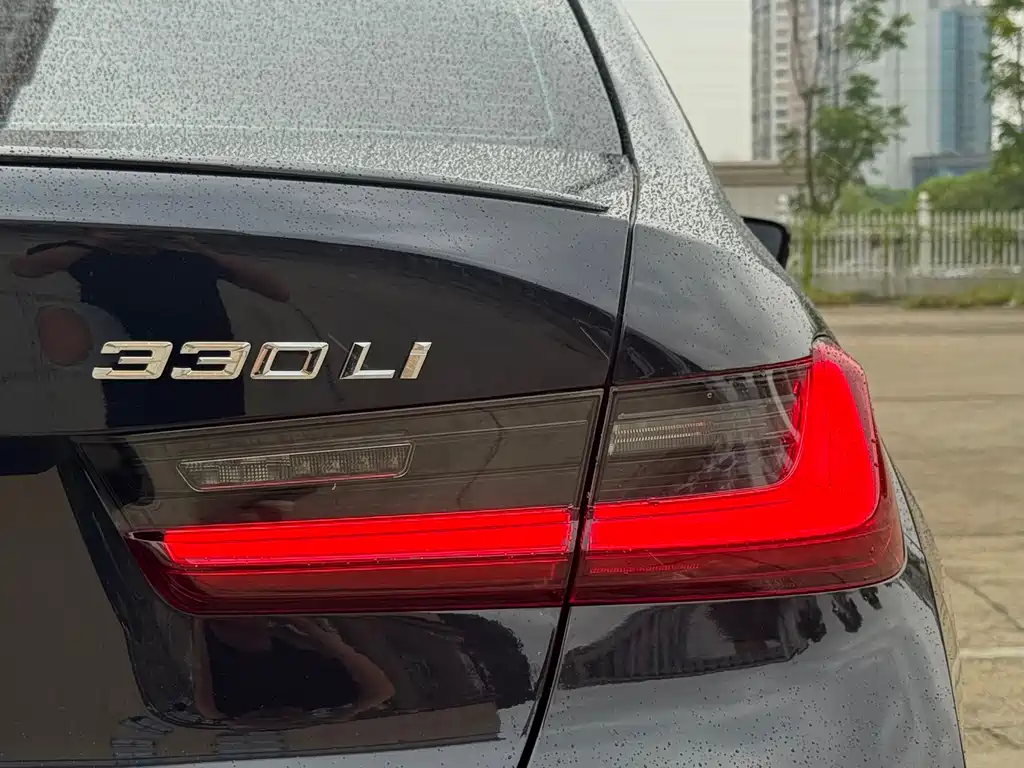 BMW 3 Series — миниатюра 13