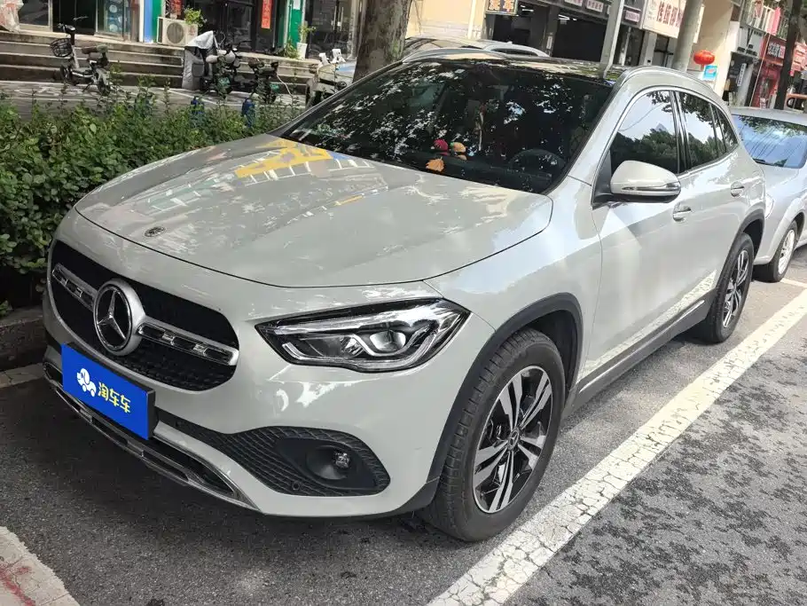 奔驰GLA 2020款 GLA 200 2021