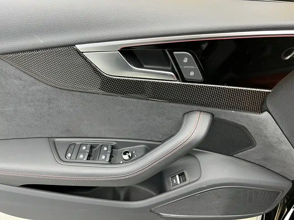 Audi S4 — миниатюра 13
