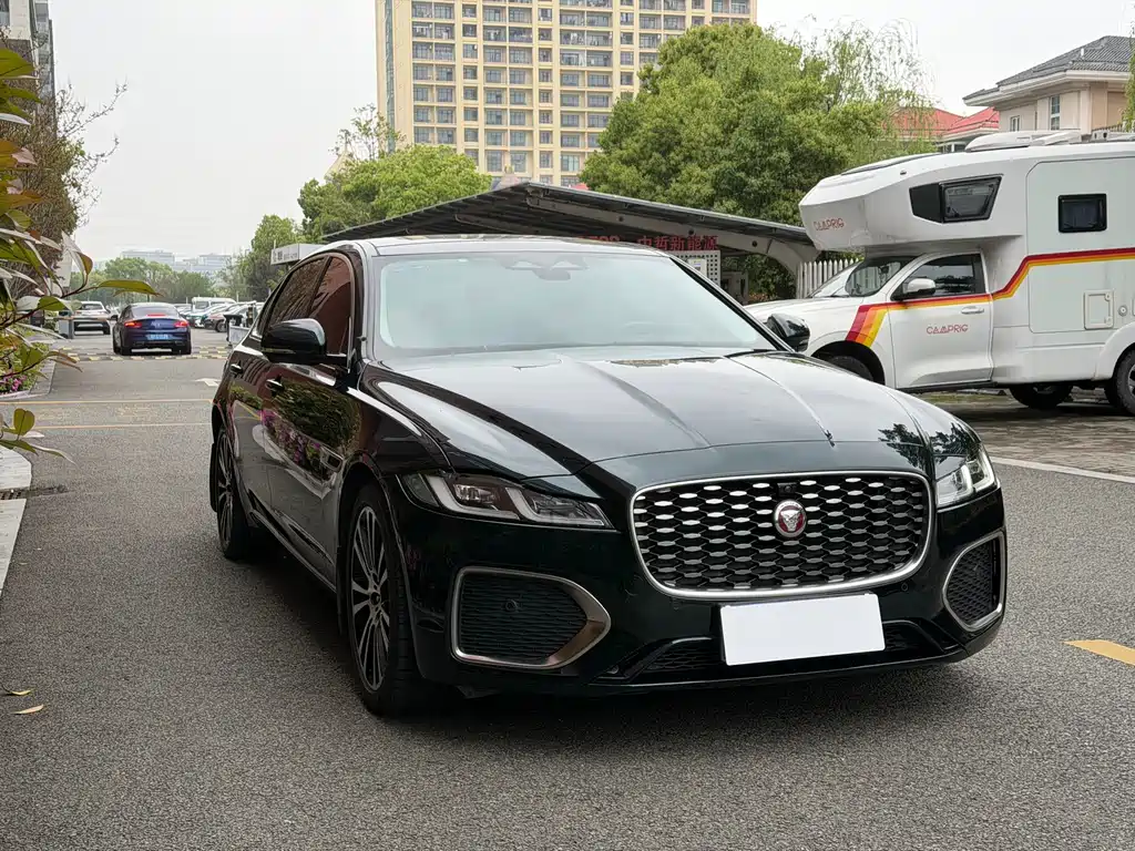 Jaguar XFL 2022 XFL 2.0T P250 Premium Luxury
