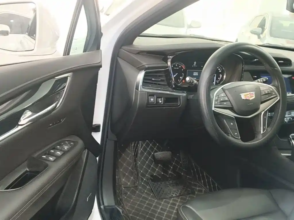 Cadillac XT5 — миниатюра 16