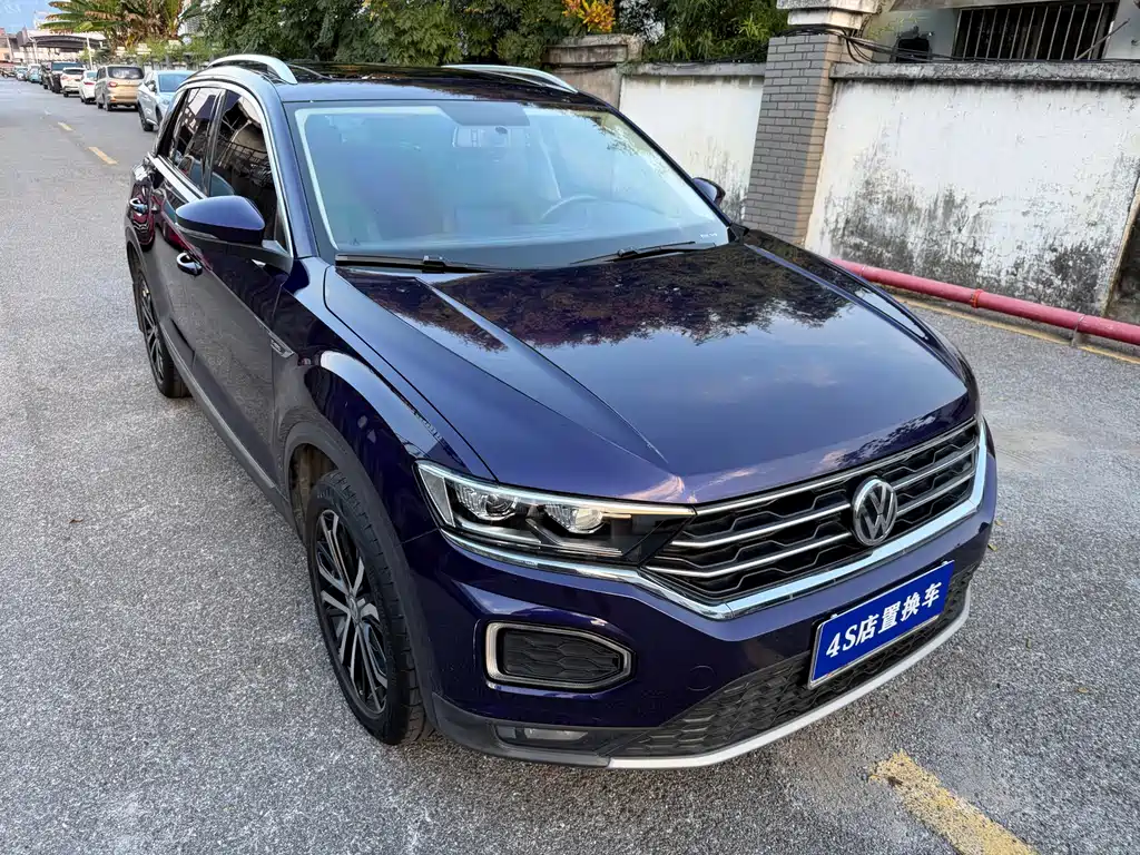 Volkswagen T-Roc — миниатюра 2