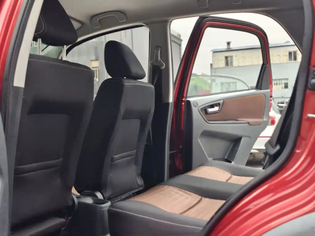 Suzuki SX4 — миниатюра 12