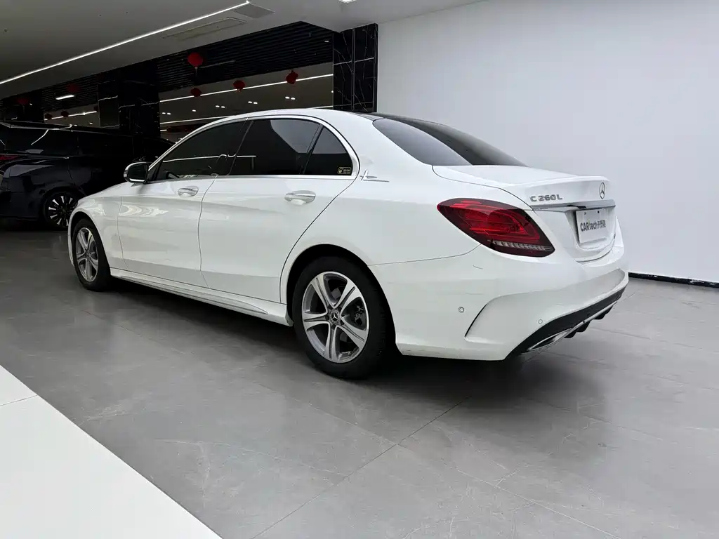 Mercedes-Benz C-Class — миниатюра 9